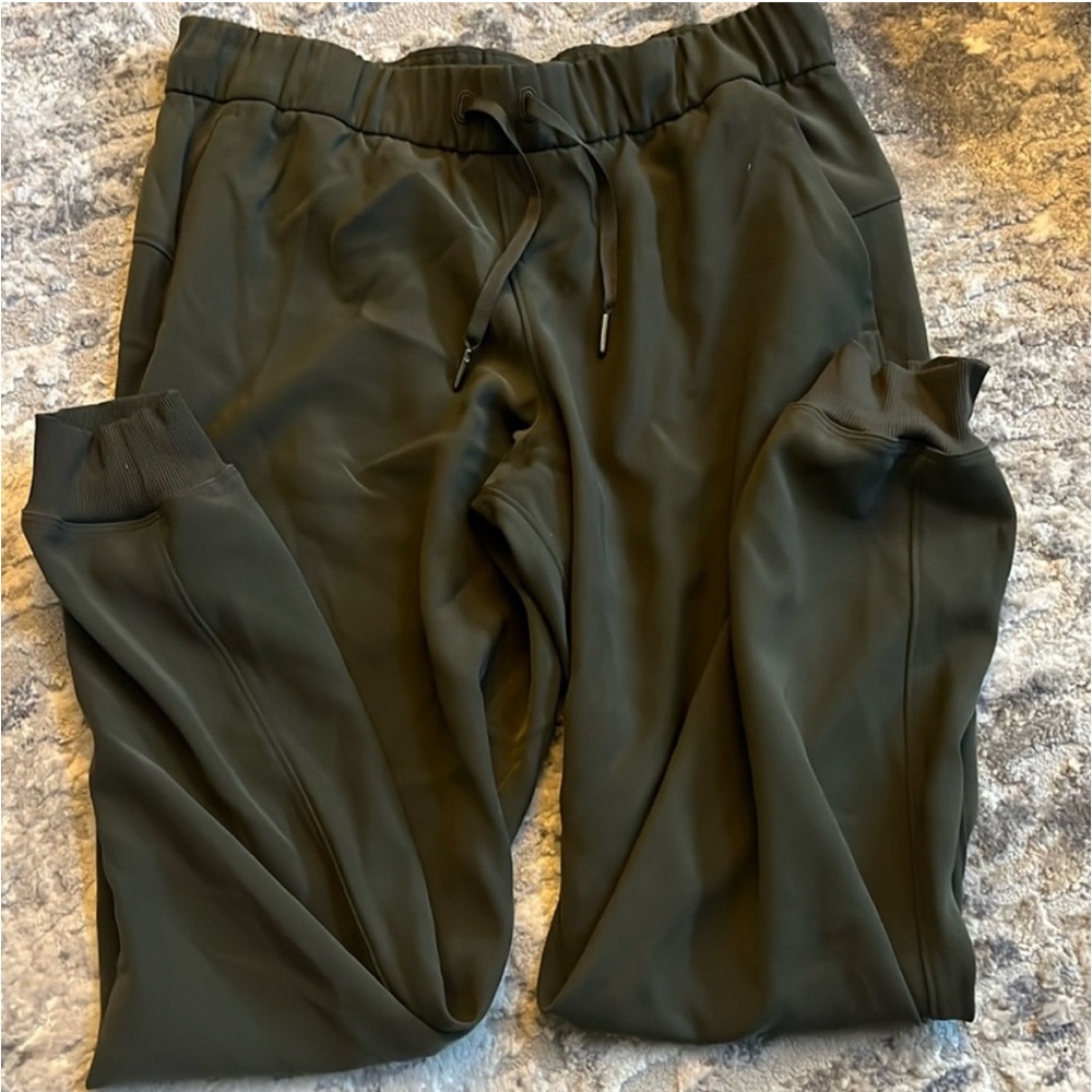 Lululemon Green Joggers